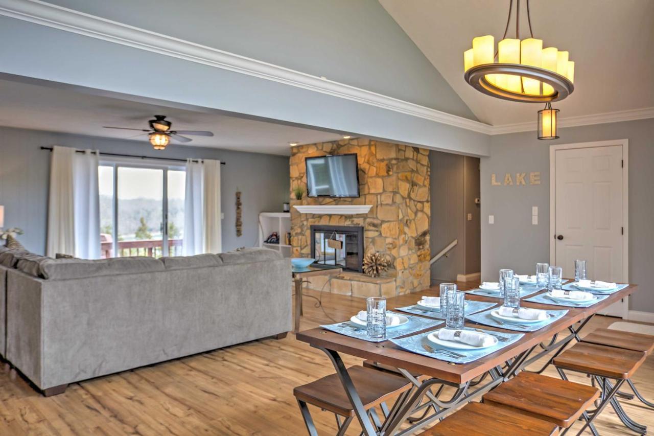 Monticello Home With Multi-Level Deck On 2 Acres! Экстерьер фото