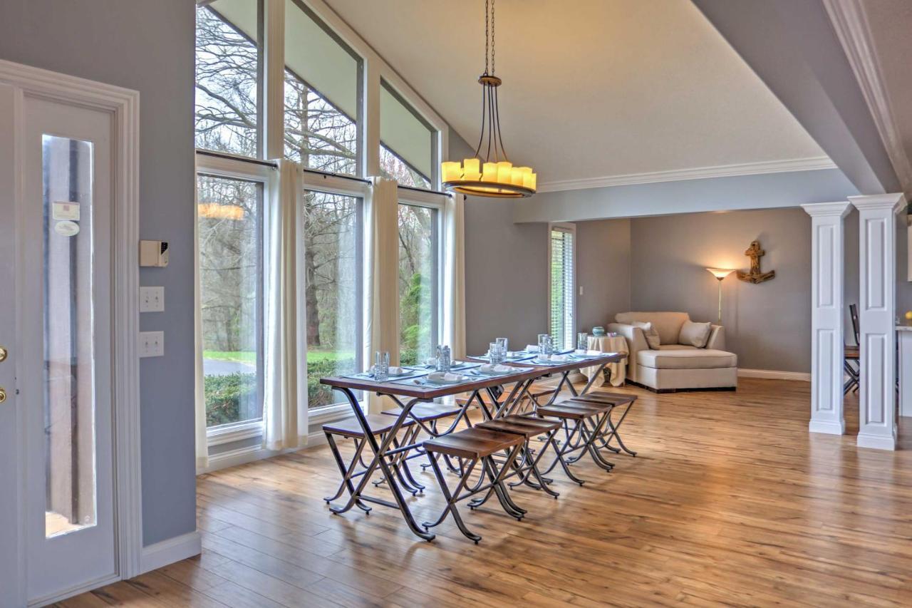 Monticello Home With Multi-Level Deck On 2 Acres! Экстерьер фото